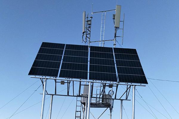 Telecom solar power controller for base station power